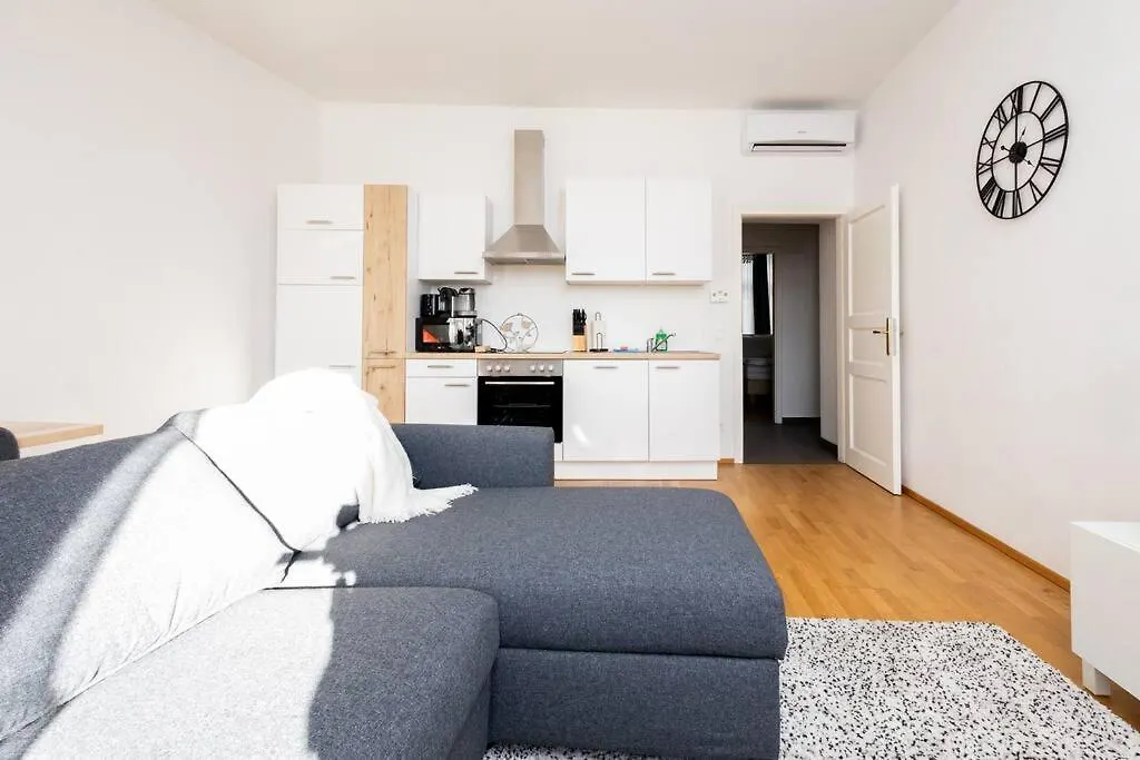 Orestaliving- 3Br On The Daube Canal/Friedensbruecke Vienna 0*,  Austria