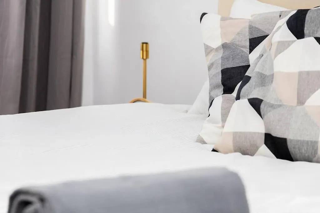 Orestaliving- 3Br On The Daube Canal/Friedensbruecke Vienna Appartamento